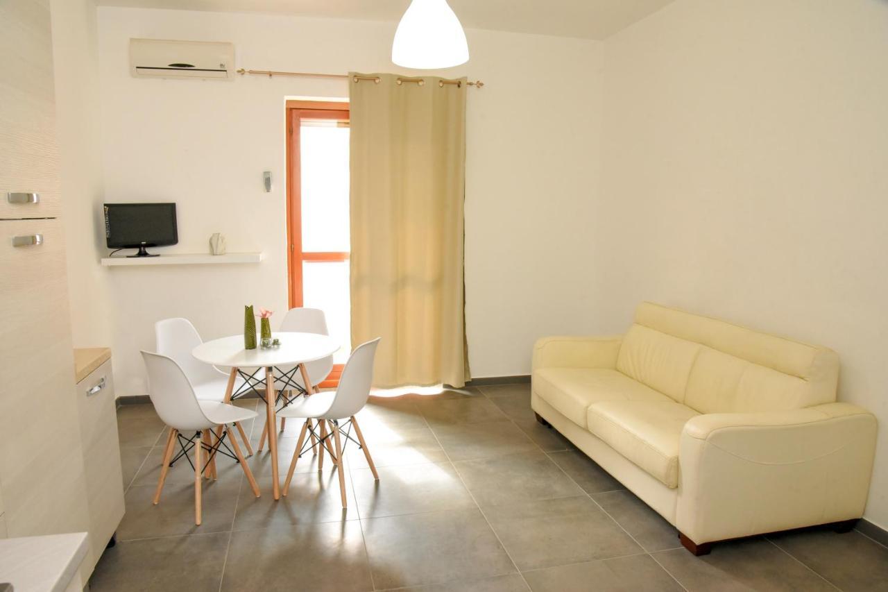 Appartamento Sulla Spiaggia กัลลีโปลี ภายนอก รูปภาพ
